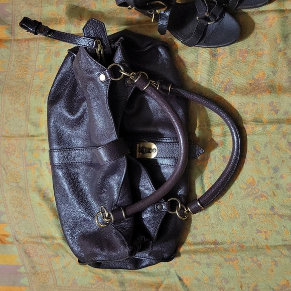 Burberry brown  Bartow  handbag & shoes. - Picture 2 of 12